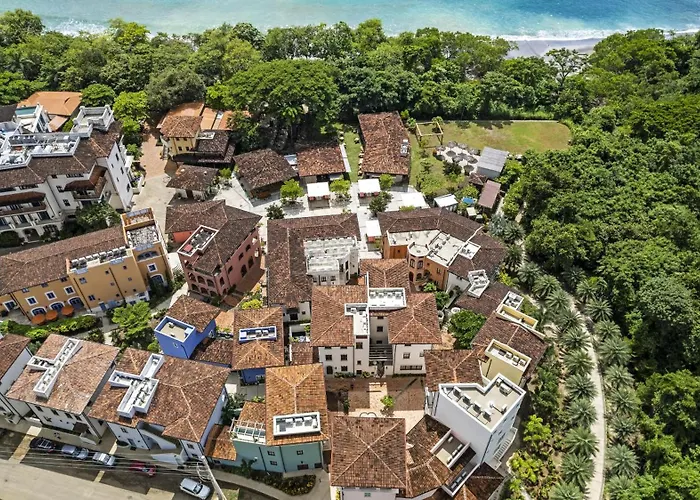Villa Paseo Miraflores 8 At Catalinas